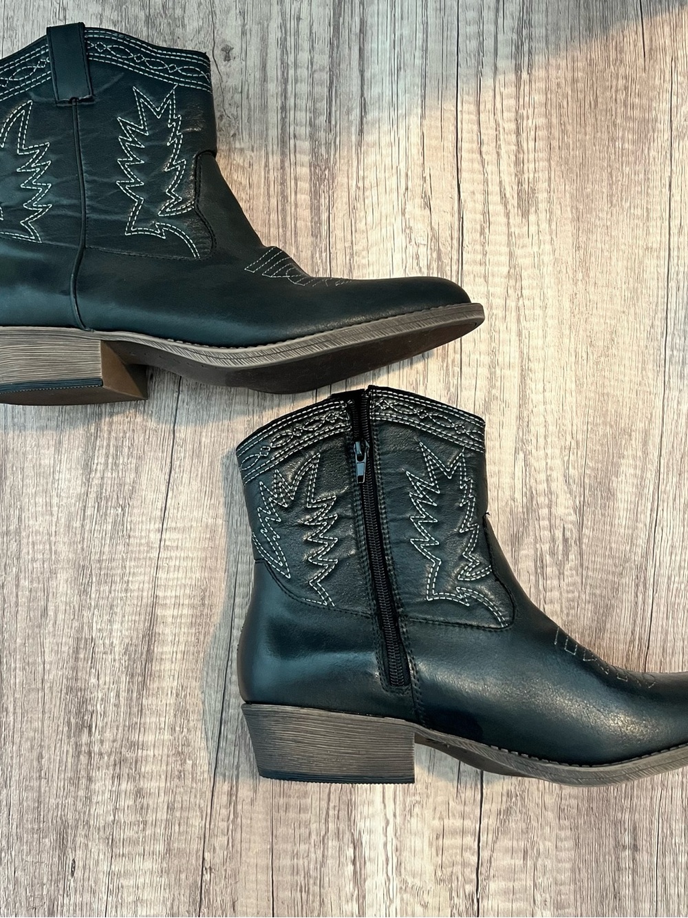 Coconuts by Matisse Pistol Cowboy Bootie